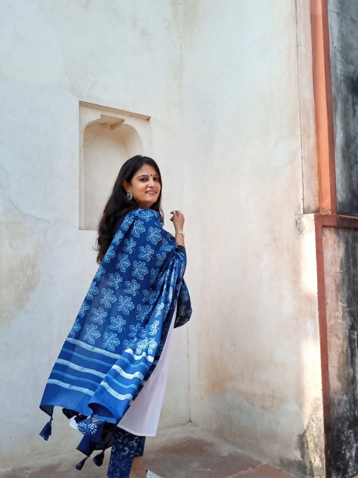 Indigo 5 Leaf Clover Dupatta - dupatta - 02643/DT/I