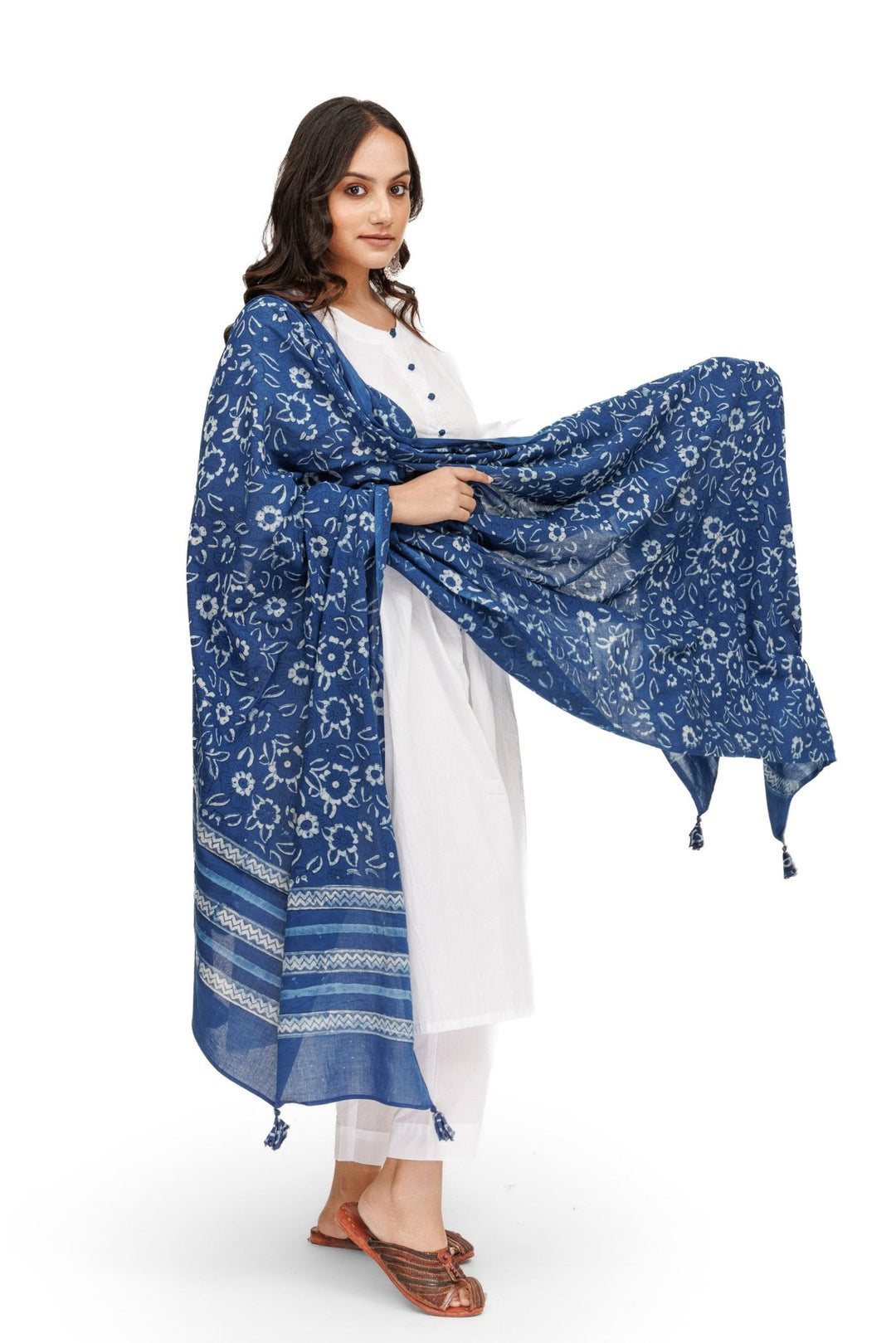 Floral Garden Indigo Cotton Dupatta - dupatta -