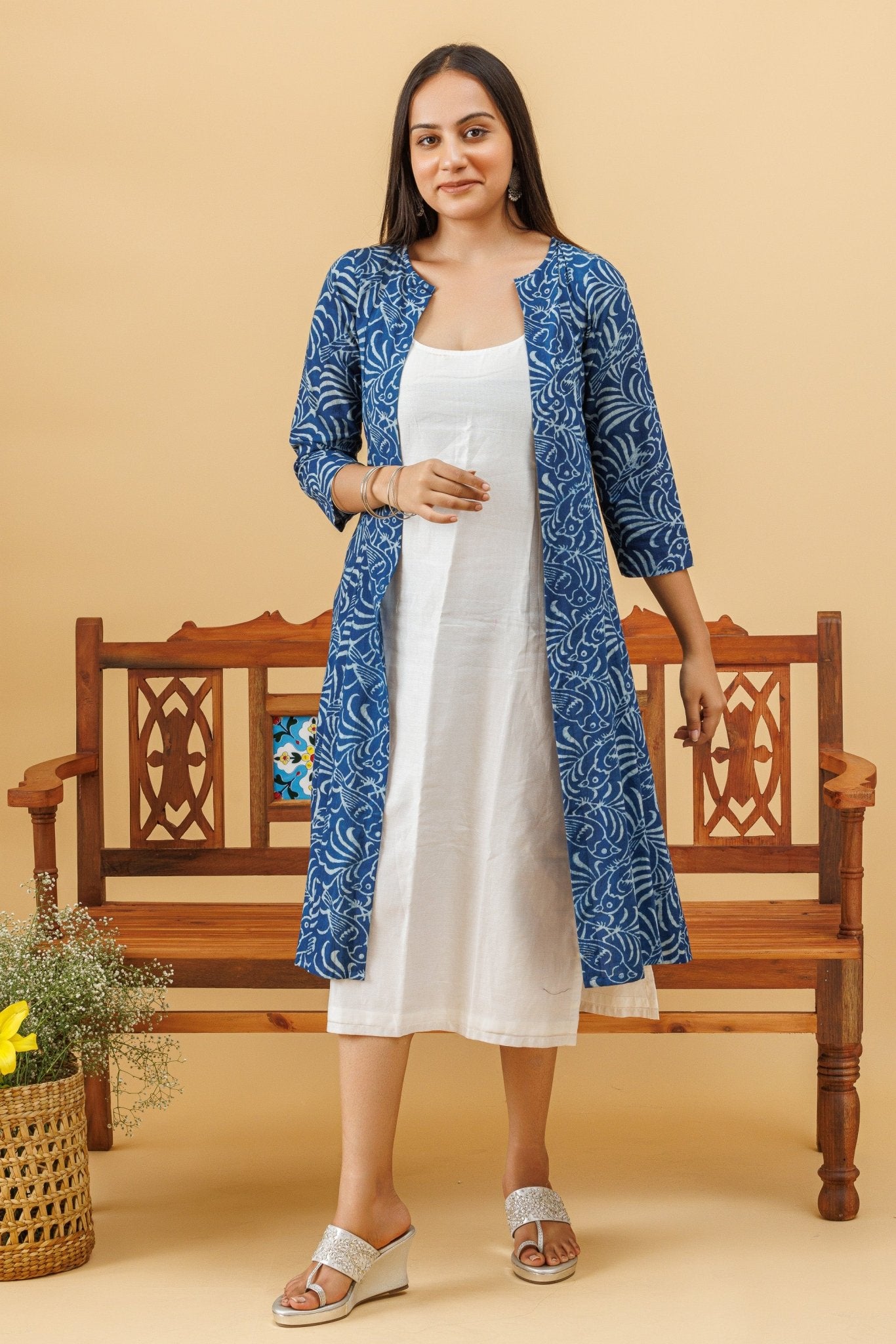 Buy Black Printed Cotton Straight Kurta With Shrug Online at Rs.899 | Libas